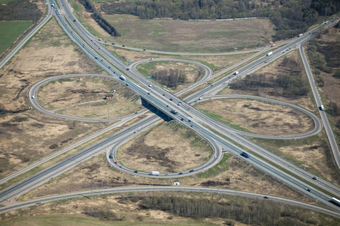 Expressways have expressway entrance lanes